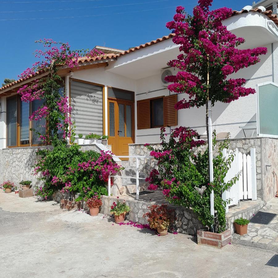 Denni'S Home Sarande Ngoại thất bức ảnh