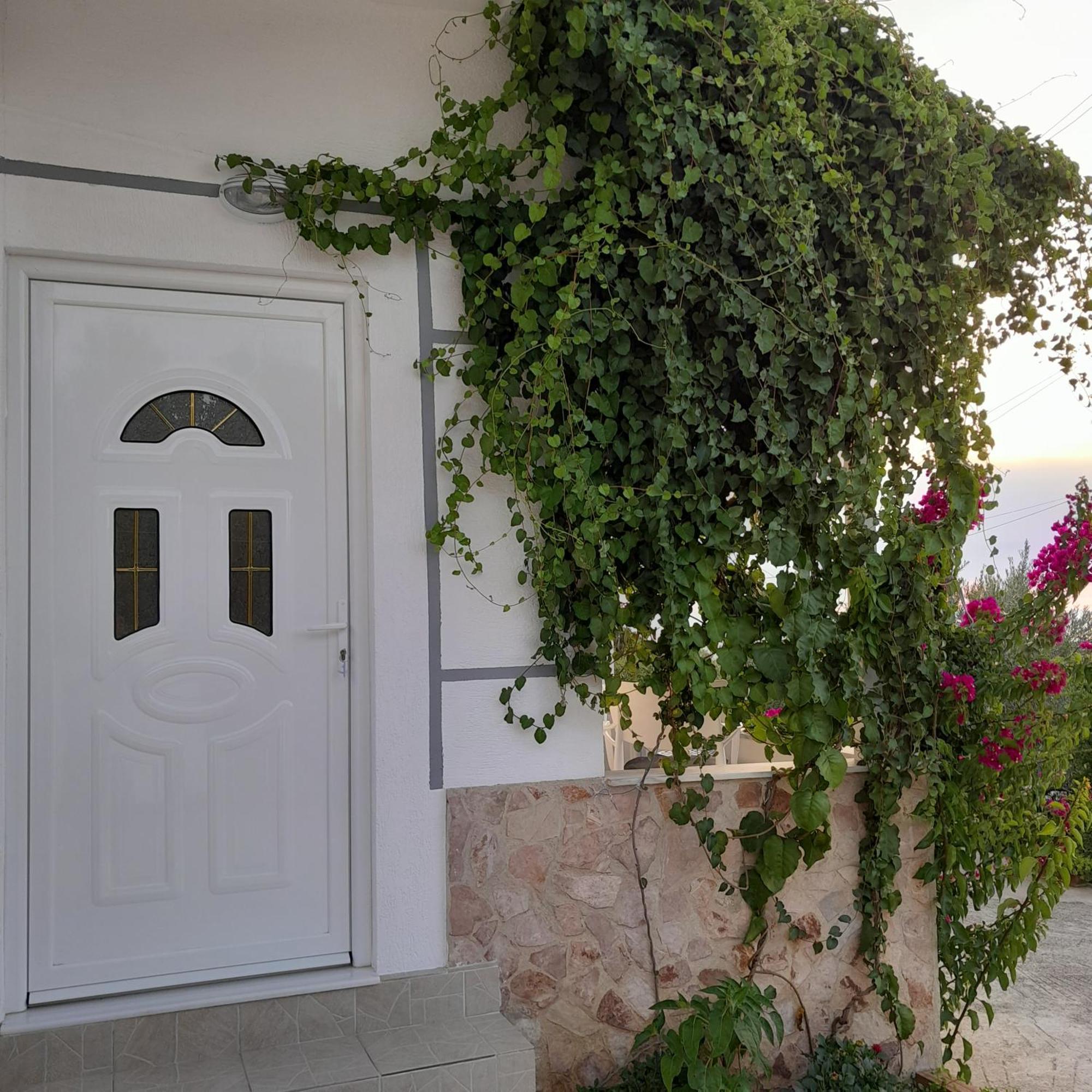 Denni'S Home Sarande Ngoại thất bức ảnh