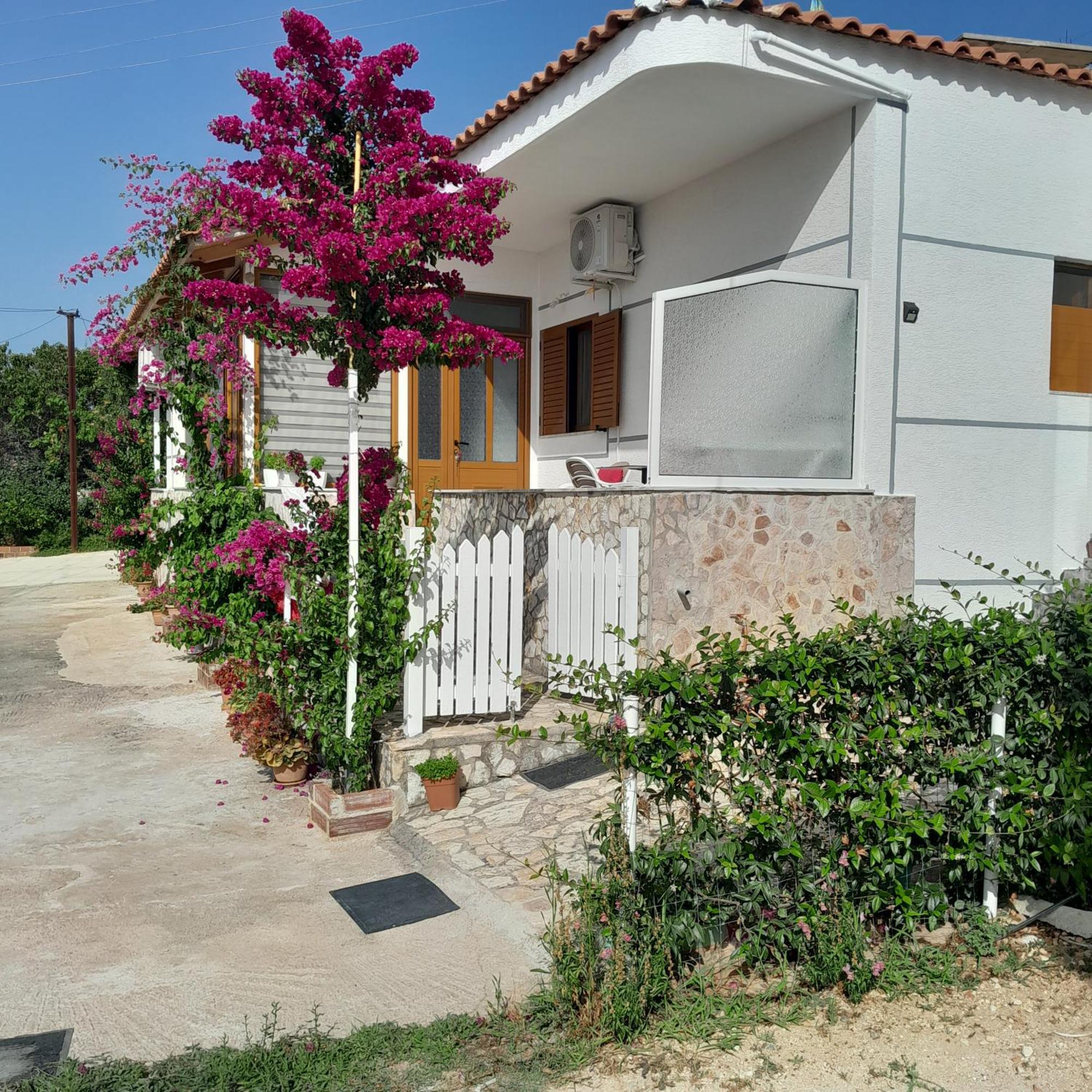 Denni'S Home Sarande Ngoại thất bức ảnh